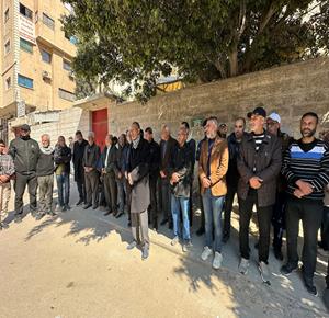 عائلات الاسرى تنظم وقفة أمام مقر اللجنة الدولية للصليب الأحمر في مدينة غزة للمطالبة بالافراج عن ذويهم المحتجزين ووقف انتهاكات حقوق الانسان في سجون الاحتلال