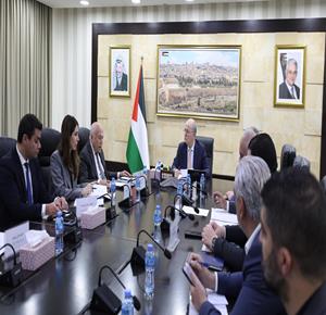 رئيس الوزراء محمد مصطفى، خلال ترؤسه اجتماعا للجنة التنمية الاقتصادية الوزارية الدائمة