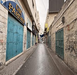 الإضراب الشامل يعم محافظة بيت لحم رفضاً لإقرار الكنيست"قانون إعدام الأسرى"