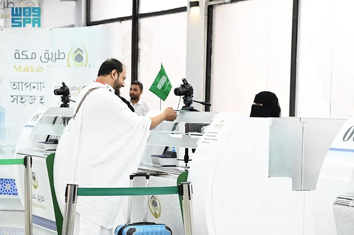 “طريق مكة”.. تسهيلات متكاملة تبدأ من مطار المغادرة
