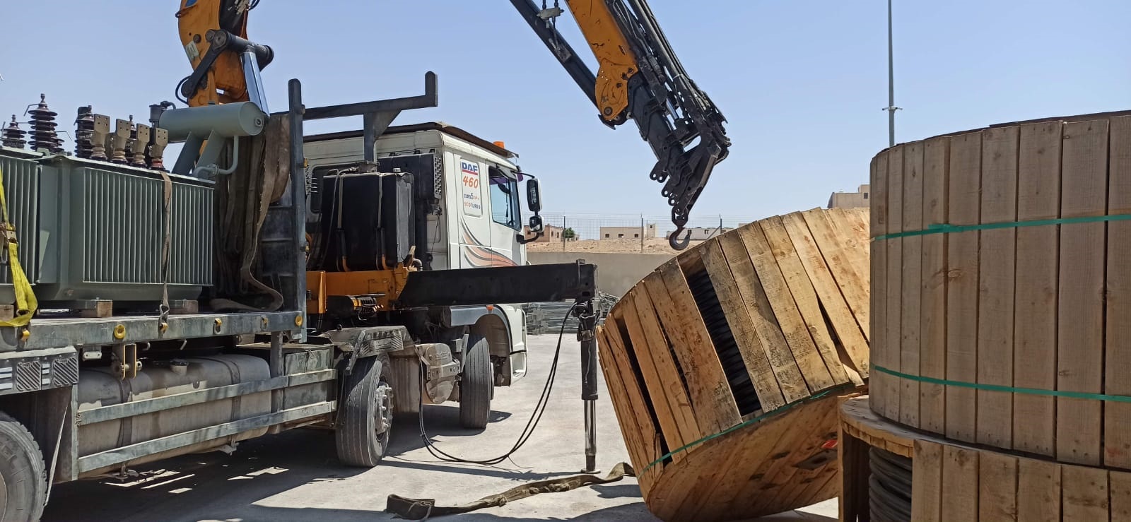 جانب من أعمال الصيانة في المخيم