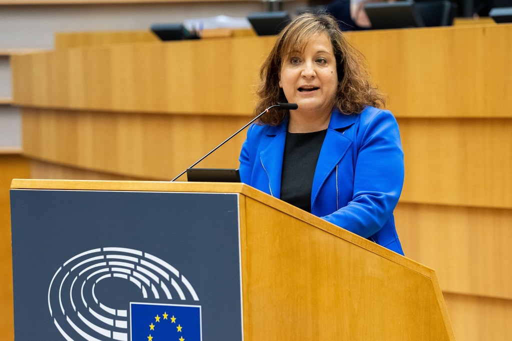 زعيمة الاشتراكيين والديمقراطيين في البرلمان الأوروبي إيراتشي غارسيا