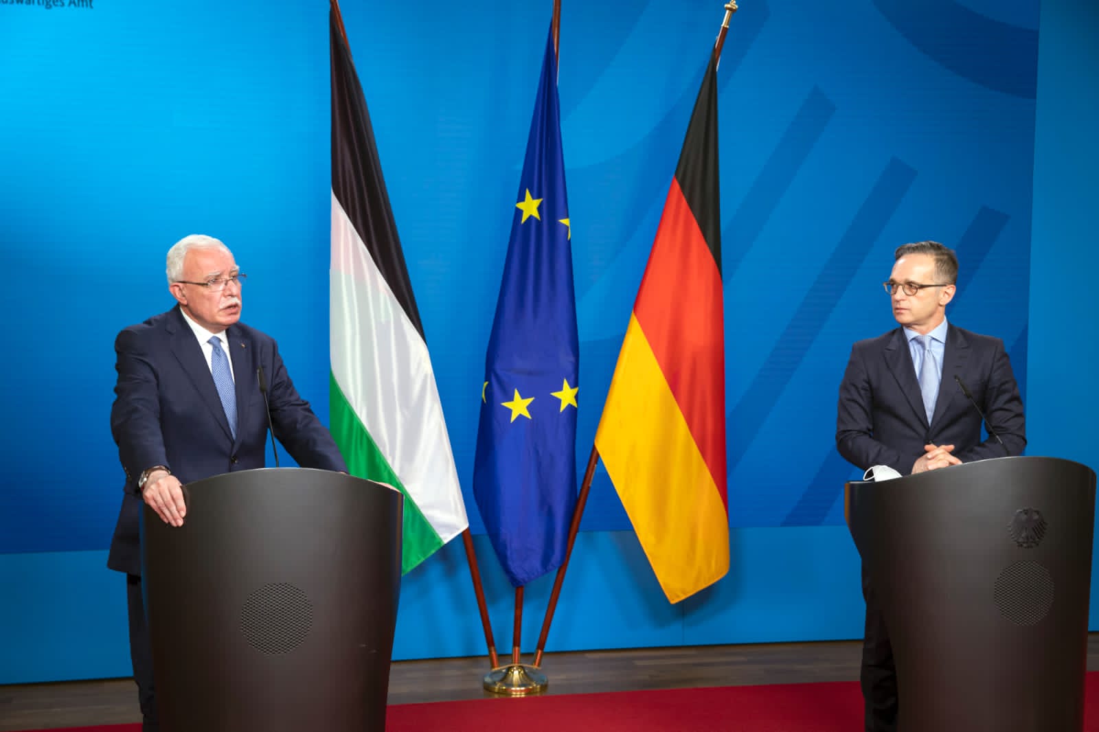 المالكي خلال مؤتمر صحفي مع نظيره الألماني