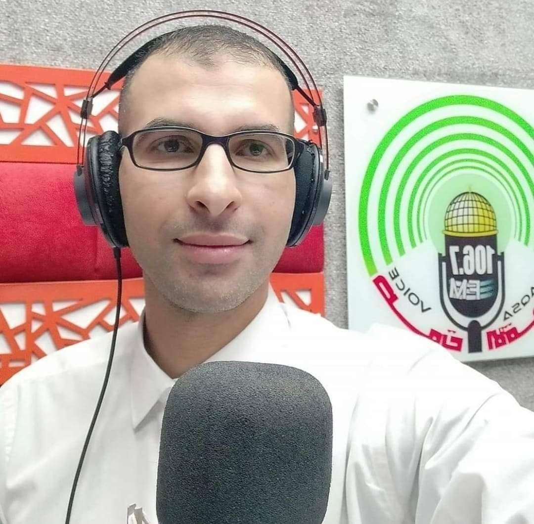 الشهيد الصحفي يوسف أبو حسين