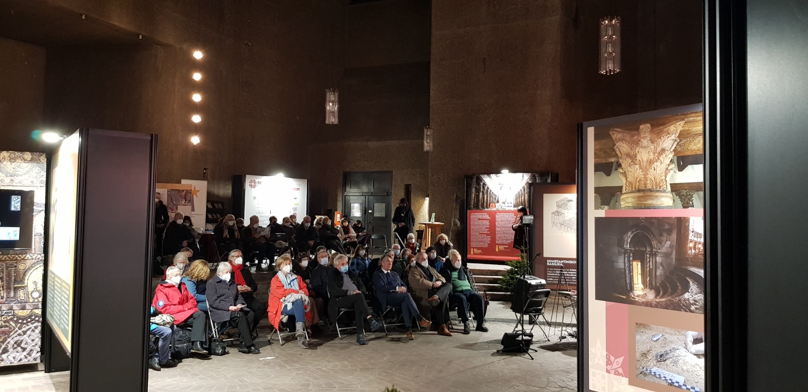 جانب من المعرض