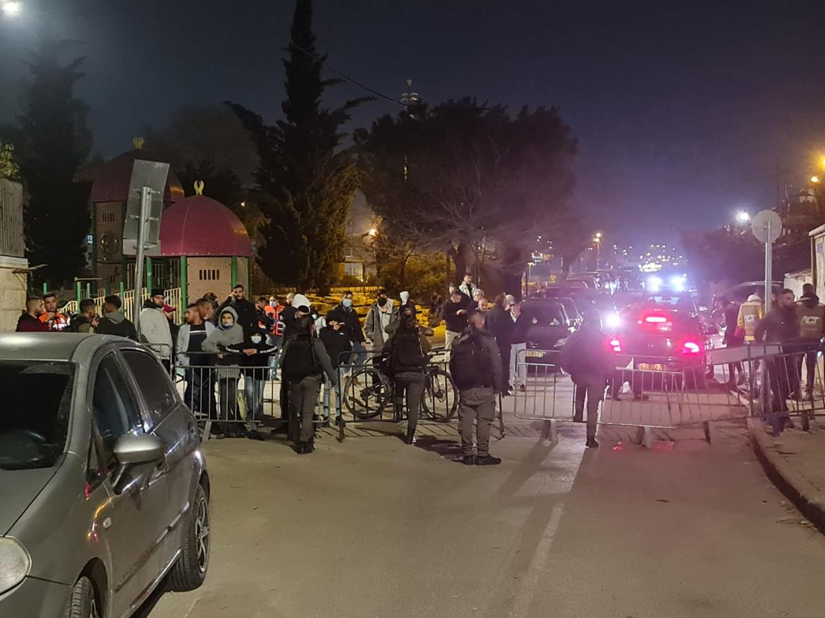 الاحتلال يفرض إغلاقا مشددا على حي الشيخ جراح (عدسة: وفا)