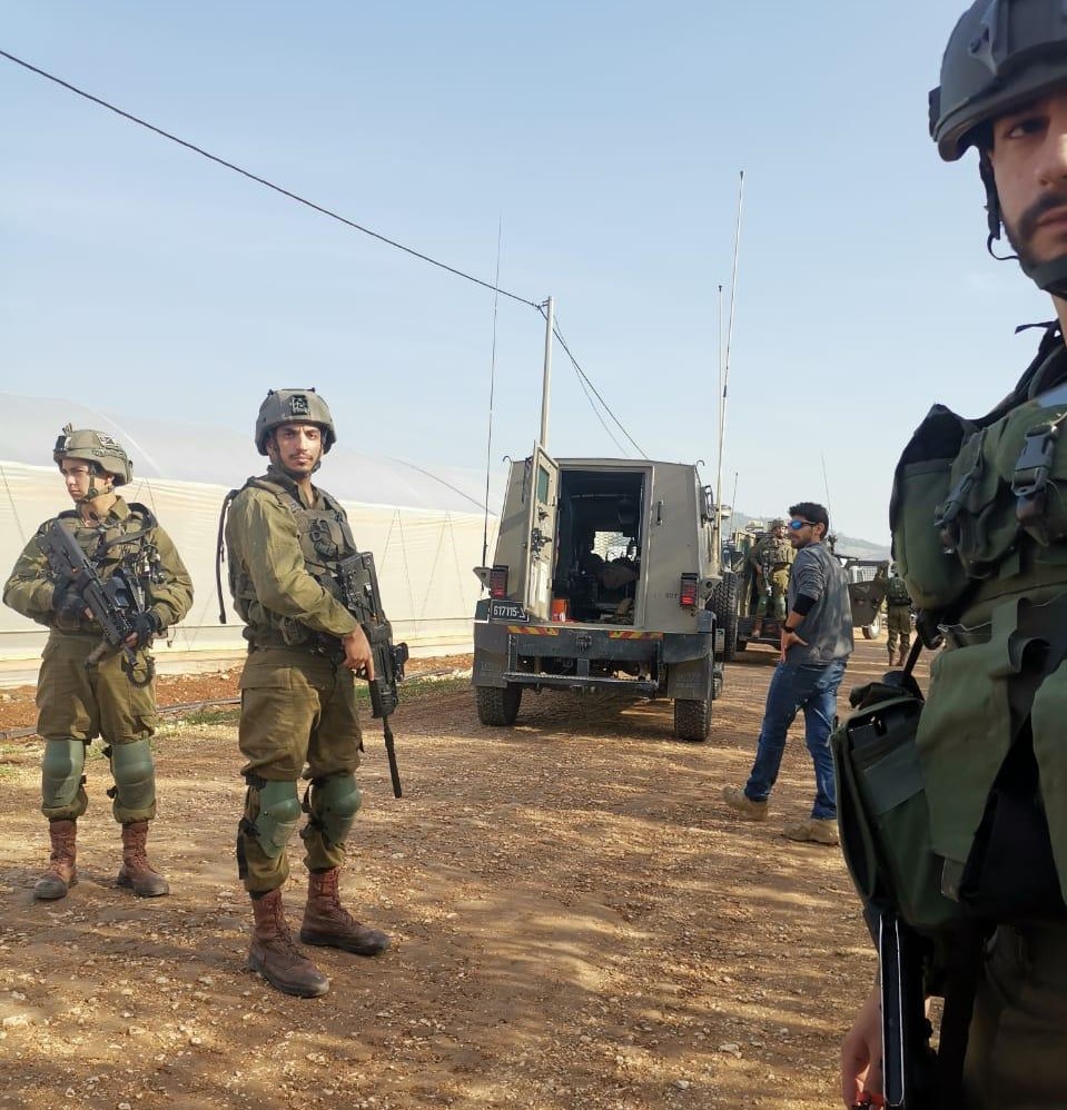 عدسة ثائر ابو بكر