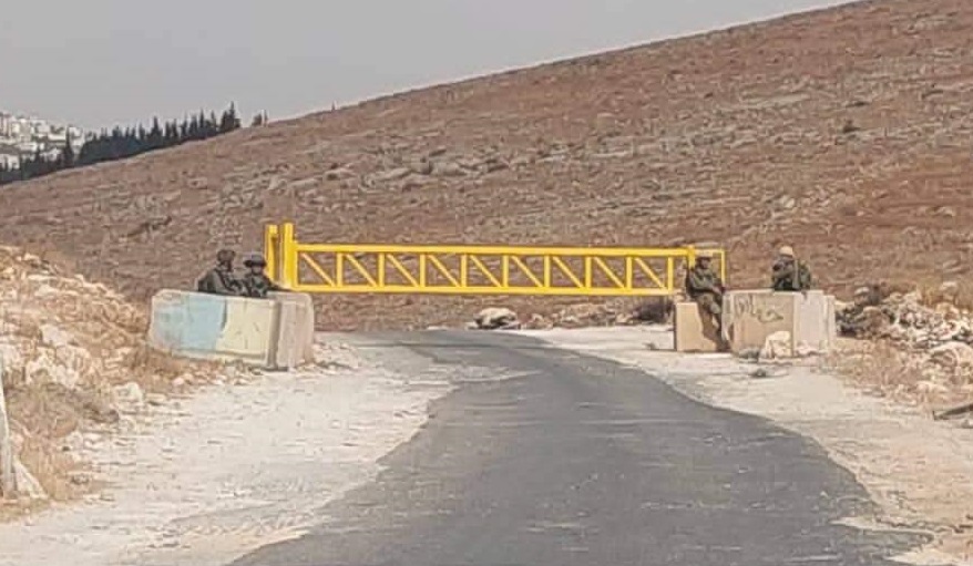جنود الاحتلال يغلقون المدخل الشمالي لبلدة تقوع