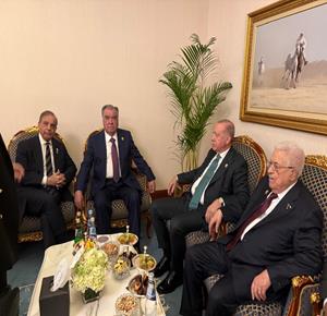 الرئيس يلتقي رئيس طاجيكستان في الدوحة