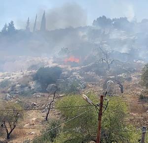 مستعمرون يحرقون 3 خيام في مسافر يطا جنوب الخليل