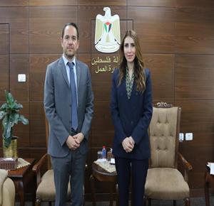 وزيرة العمل تبحث مع القنصل الفرنسي سبل تعزيز التعاون المشترك
