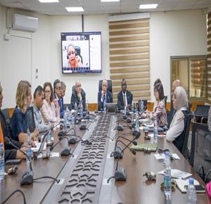 مجموعة عمل قطاع الأراضي تبحث التحديات الراهنة