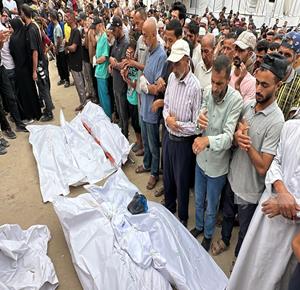 70 شهيدا في قطاع غزة منذ فجر اليوم