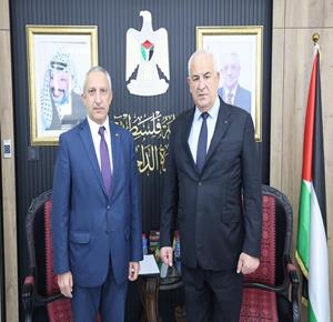 وزير الداخلية يلتقي سفير الجمهورية التركية لدى دولة فلسطين