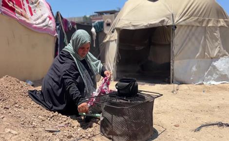 الحرّ يضاعف معاناة النازحين في غزة