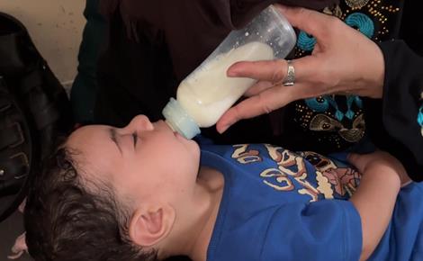حمزة يبصر النور بعد استشهاد والدته