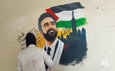 أسيل ترسم وجع غزة وتحيّي داعمي فلسطين أسيل ترسم وجع غزة وتحيّي داعمي فلسطين